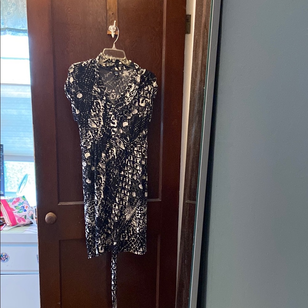 Saint Tropez West Black and White Dress